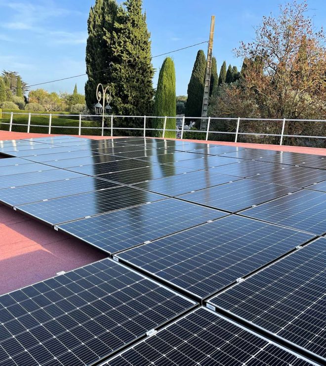 installation photovoltaïques toiture école élémentaire Rebuffel Mougins Région Sud PACA (06) SUN and GO Grasse (06)