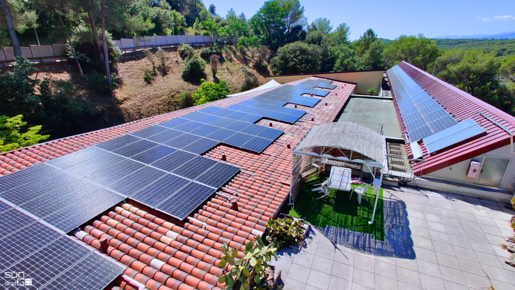 Photovoltaïque sur toiture plate pour transition énergétique