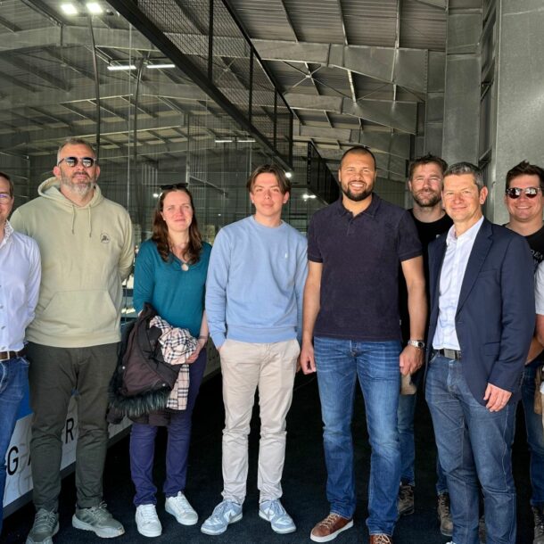 inauguration-solaire-padel-all-in-grasse-region-sud-06-equipe-sunandgo-et-jo-wilfriend-tsonga