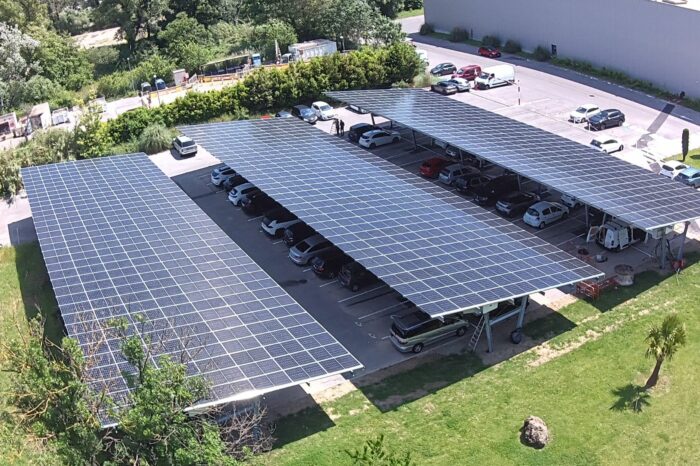 fixation-panneaux-photovoltaique-chantier-balicco-installateur-photovoltaique-sun-and-go-region-sud-06